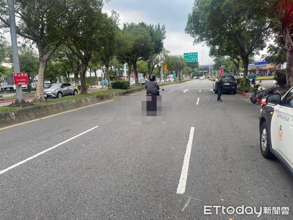 ▲▼內湖好市多旁嚴重車禍！媽騎車載8歲女遇劫　頭部重創搶救中。（圖／記者邱中岳翻攝）