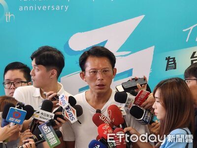 2年條款將執行? 黃國昌:現任或未來立委每天都要認真工作