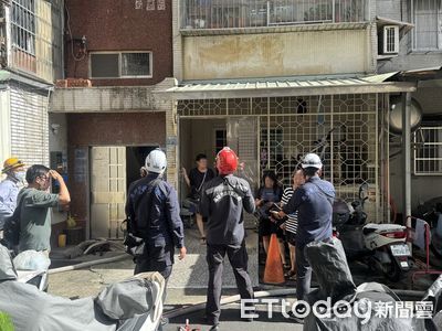 快訊/高雄公寓突竄濃煙!住戶嚇壞奔頂樓求救 住警器狂響救命