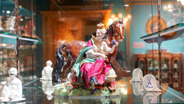 ▲▼高雄莉．瓷藝博物館全攻略。（圖／部落客貪吃鬼熊熊提供）