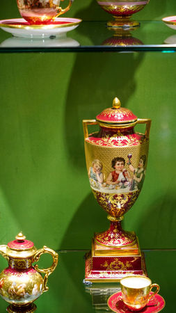 ▲▼高雄莉．瓷藝博物館全攻略。（圖／部落客貪吃鬼熊熊提供）