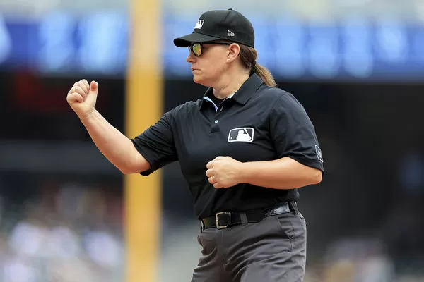 ▲▼美國職棒大聯盟史上首位女裁判帕沃爾。（圖／達志影像／美聯社）