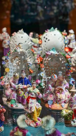 ▲▼高雄莉．瓷藝博物館全攻略。（圖／部落客貪吃鬼熊熊提供）