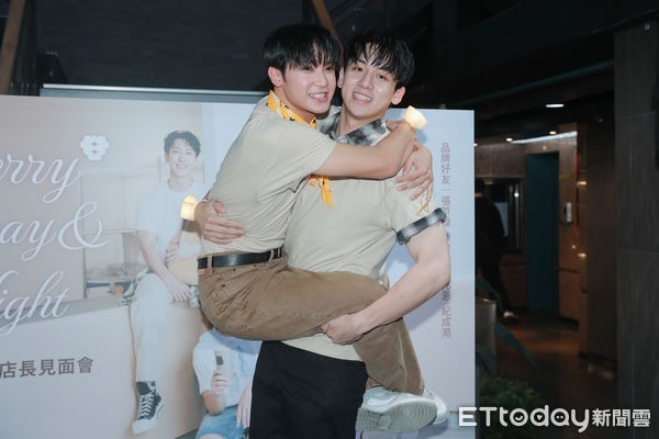 ▲▼葛兆恩、紀成澔 「發發牧場」ㄧ日店長。（圖／記者周宸亘攝）