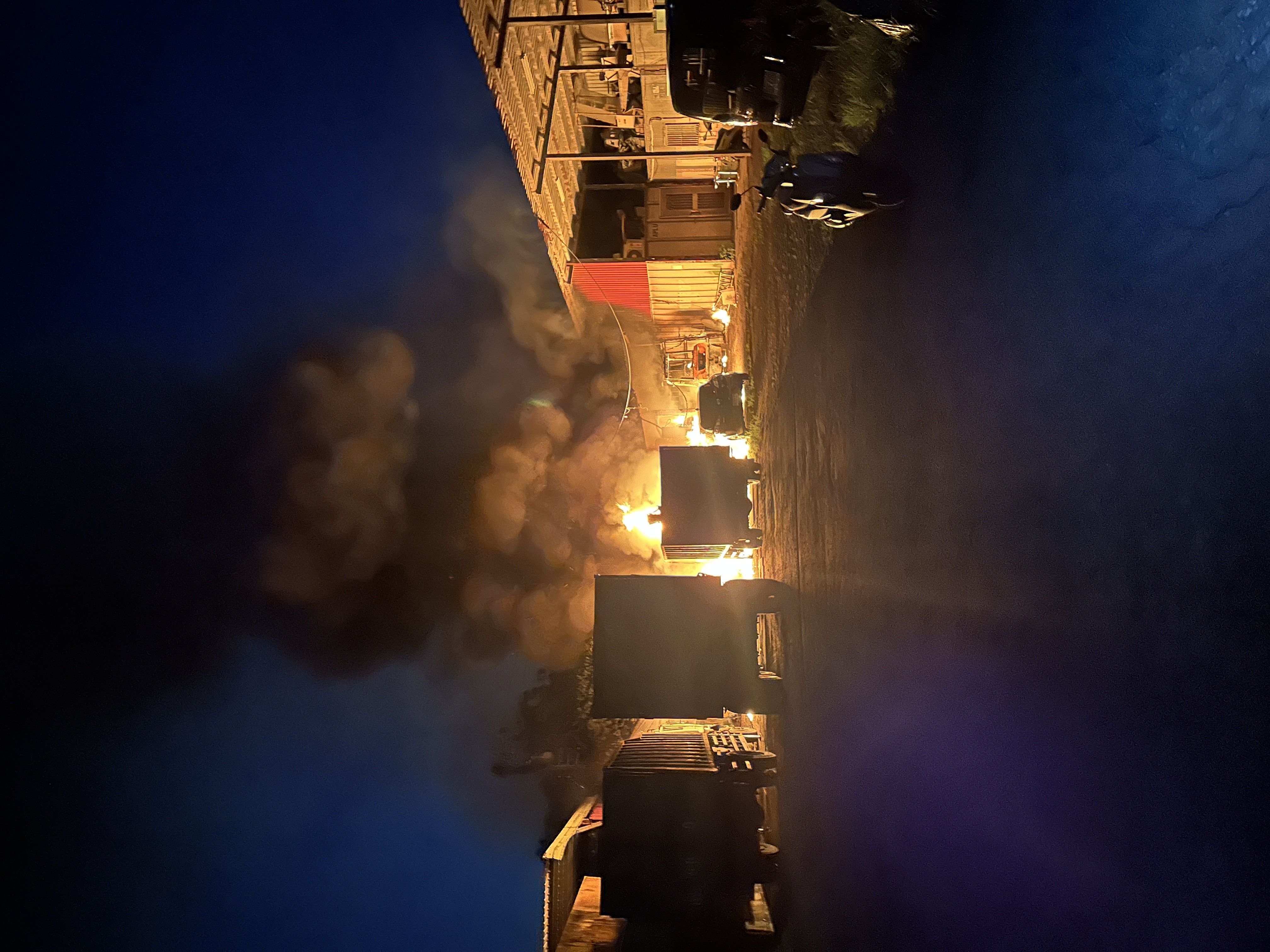 ▲▼基隆七堵環保公司火警。（圖／記者郭世賢翻攝）