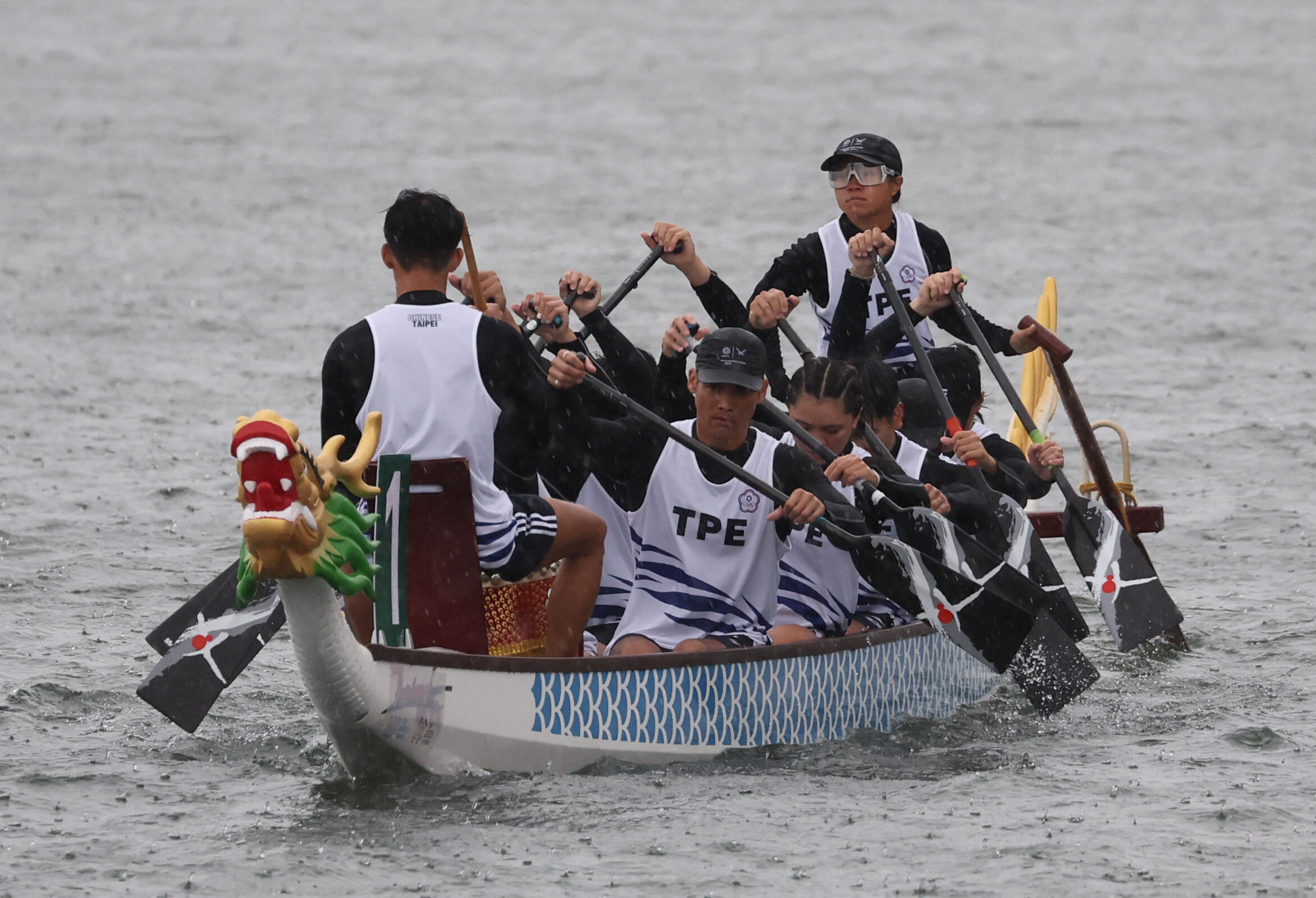 ▲▼成都世運會，中華龍舟代表隊在8人座200公尺摘銅。（圖／中華奧會提供）