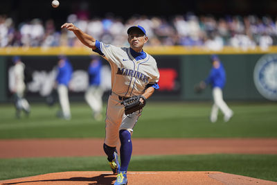 佐佐木朗希、山本由伸見偶像　鈴木一朗笑迎握手還幫擋飛球