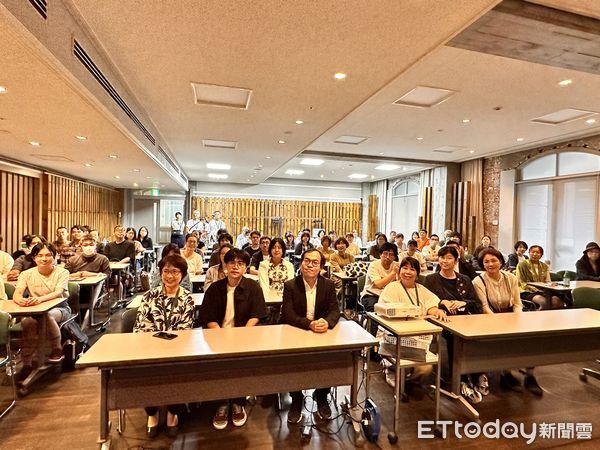 ▲▼文化部舉辦「We TAIWAN 台灣文化in大阪．關西世博」，其中「魔幻台灣&mdash;台灣文學展」在大阪市中央公會堂展出。（圖／記者林育綾攝）