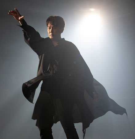 ▲▼張信哲新歌MV斥資千萬。（圖／潮水音樂提供）