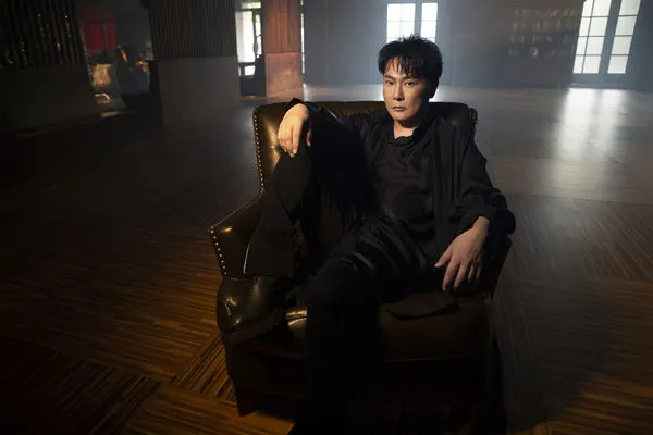 ▲▼張信哲將推出新專輯《屬於》。（圖／潮水音樂提供）