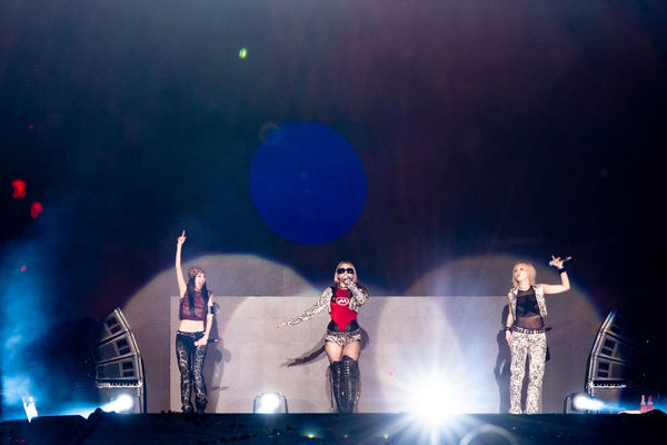 ▲▼ 直擊／2NE1復活「朴春8首歌沒缺席！」　CL這幕給歌迷唱超催淚。（圖／讀者提供）