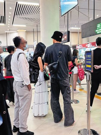 出境洩戀情／獨家！閃兵交保沒閒著　陳零九帶D奶啾啾遊澳門