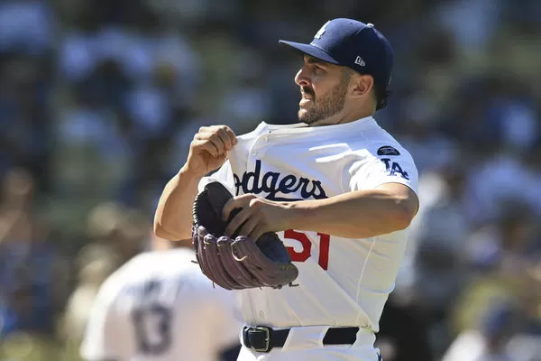 ▲道奇左投維西亞（Alex Vesia）被藍鳥克萊門特（Ernie Clement）擊出左外野陽春砲。（圖／達志影像／美聯社）