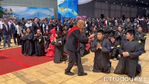 ▲▼    韓國瑜主持點主儀式         。（圖／記者白珈陽攝）