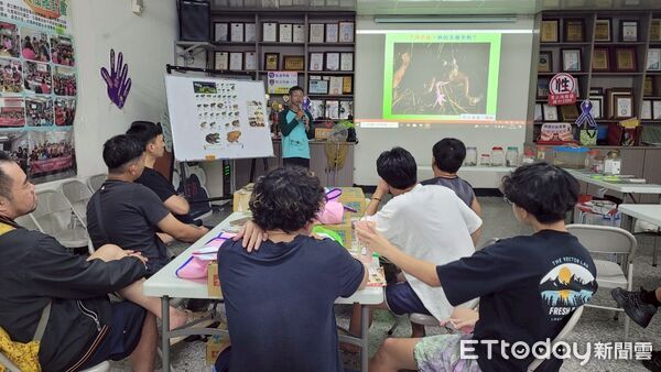 ▲亞洲錦蛙入侵南投，縣政府結合社區展開「除蛙行動」。（圖／南投縣政府提供）