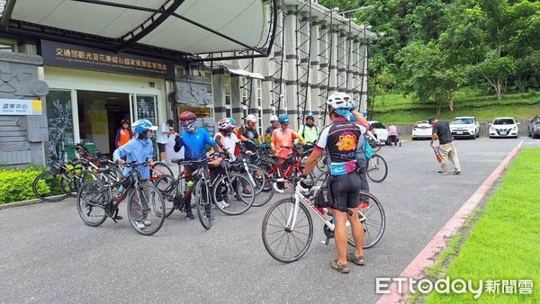 ▲▼本次培訓吸引來自各觀光區的專業騎士與縱管處志工等65位學員參與。（圖／縱管處提供，下同）