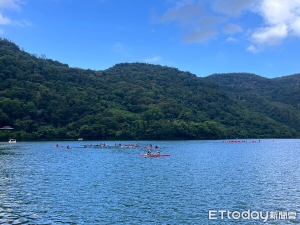 ▲▼活動包含食魚教育體驗、天文望遠鏡實作教學、SUP立式划槳或獨木舟、重型帆船操作以及夜航觀星等豐富行程。（圖／花蓮市公所提供，下同）