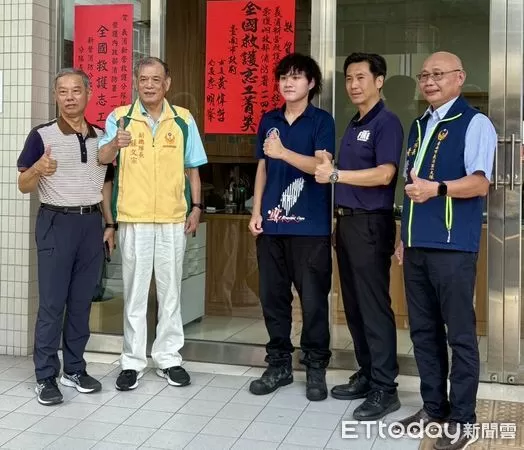 ▲台南市新營義消救護分隊杜忠洋榮獲「2025年全國救護志工菁英獎」，專業與奉獻獲全國肯定。（記者林東良翻攝，下同）