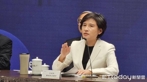 ▲▼行政院副院長鄭麗君出席「美國對等關稅相關議題及產業支持方案」說明記者會。（圖／記者呂佳賢攝）