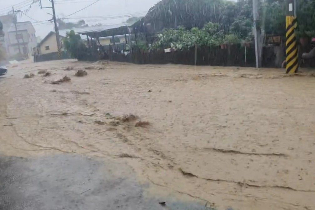 颱風還沒來！社頭暴雨淹成泥流　1個月淹5次當地人崩潰