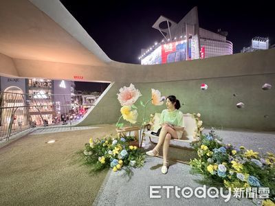 中山站「清水模觀景平台」藏巨花造景