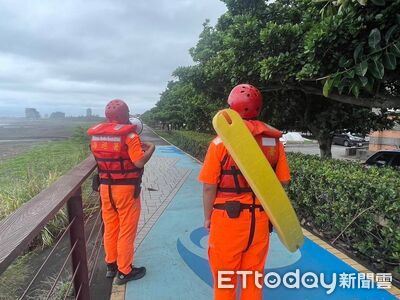 楊柳逼近!北部沿海風浪增強 海巡署籲勿近海觀浪戲水