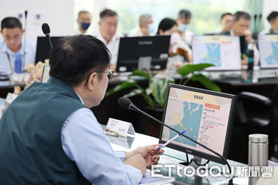 颱風楊柳逼近 黃偉哲嚴令防颱整備低窪區加強戒備物資全數到位
