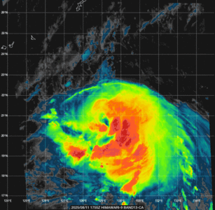 明全台風雨最劇　楊柳登陸前「強度達巔峰」