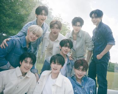 ZB1正式宣布延長活動！全員希望再陪粉絲久一點　公司聲明全文