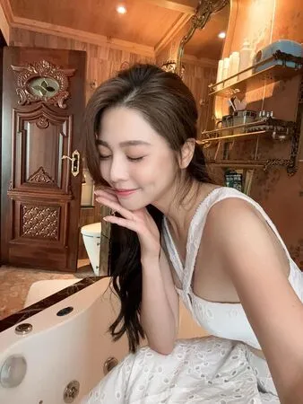 ▲白家綺分享拍戲點滴。（圖／翻攝自白家綺臉書）