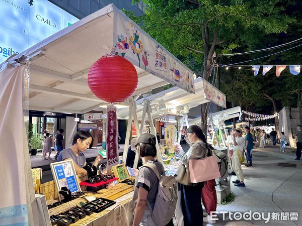 ▲心中山線形公園,中山站日系市集。（圖／記者彭懷玉攝）