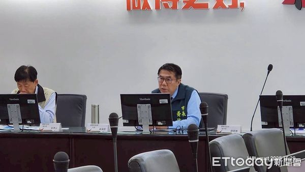 ▲台南市長黃偉哲主持防颱整備會議，要求各單位提高警戒、加強整備。（記者林東良翻攝，下同）