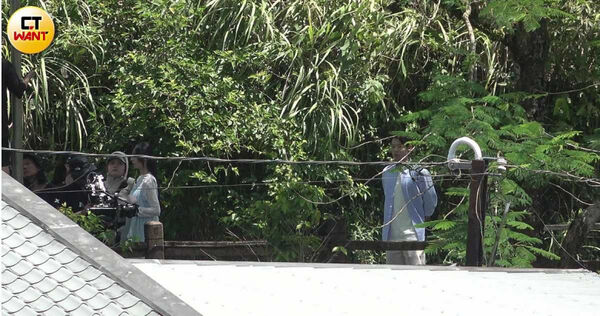 獨家／「男」以靠近：嘎琳拍廣告爆奇景　全程零互動男主角