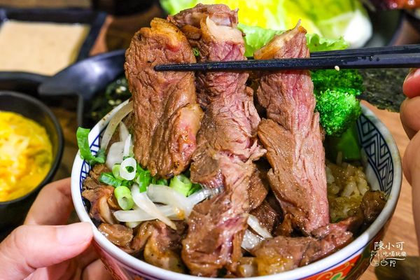 ▲▼牛丁次郎坊。（圖／部落客陳小可的吃喝玩樂授權提供）