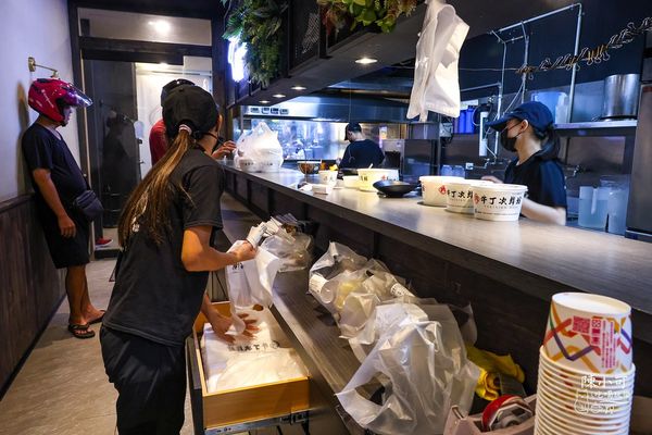 ▲▼牛丁次郎坊。（圖／部落客陳小可的吃喝玩樂授權提供）