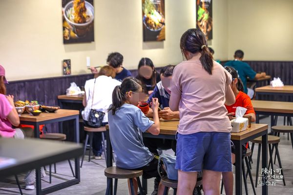 ▲▼牛丁次郎坊。（圖／部落客陳小可的吃喝玩樂授權提供）