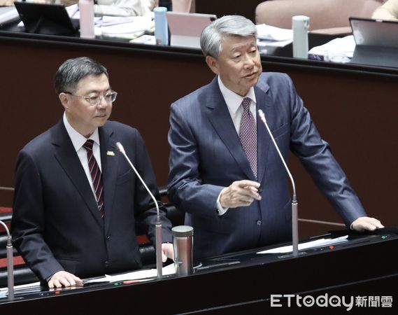 ▲行政院長卓榮泰、經濟部長郭智輝。（圖／記者屠惠剛攝）