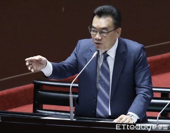 ▲林國成質詢卓榮泰。（圖／記者屠惠剛攝）