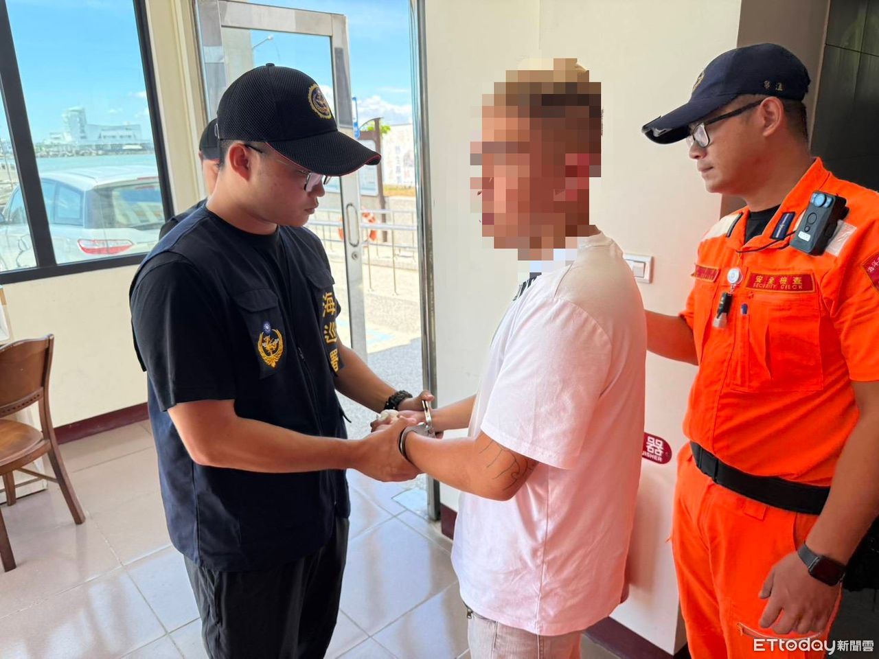 20歲通緝犯想搭船遊小琉球　形跡可疑遭通報當場被逮