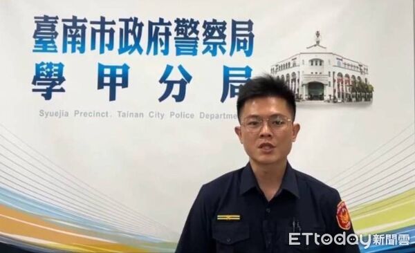 ▲學甲警巡經台17線與174線路段，發現吳男自撞施工工地，現場查獲K他命與酒駕事證依法送辦。（民眾提供，下同）