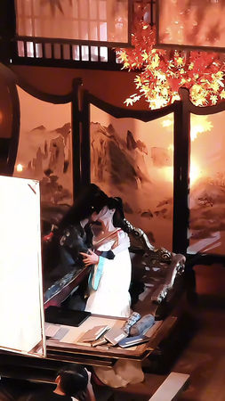 ▲▼短劇《折腰》側拍畫面曝光。（圖／翻攝自微博）