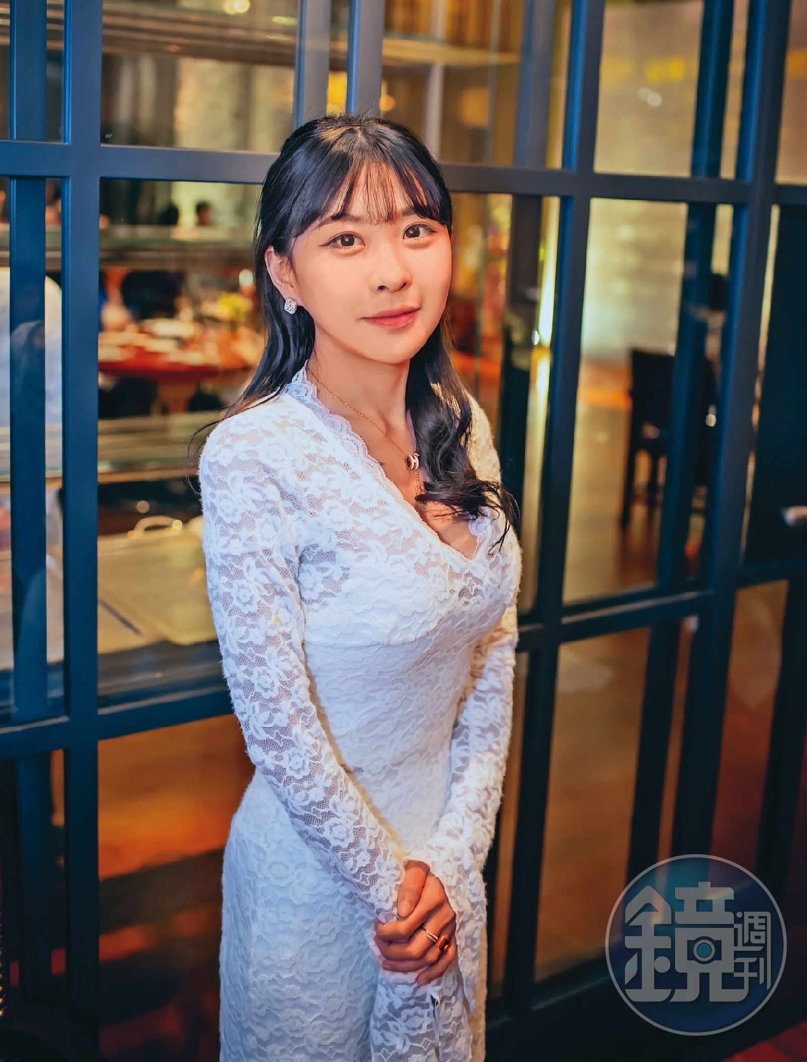 仙塔律師接地氣的螢幕形象後，是滋潤的貴氣生活。（讀者提供）