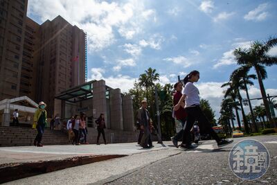 天氣超好為何要發颱風警報? 氣象署解釋了:別再誤解