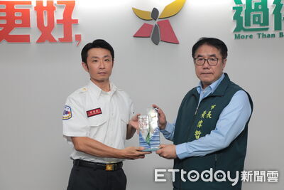 全國救護技術員冠軍在台南！　黃偉哲頒金箔獎表揚救命英雄