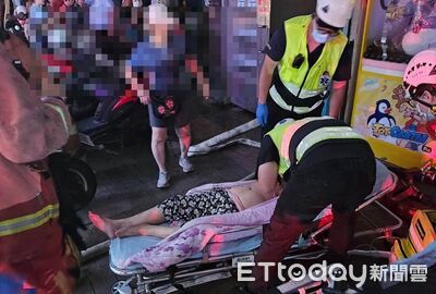 快訊／板橋牛肉麵店2樓火警！3人被救出　男屋主命危搶救中