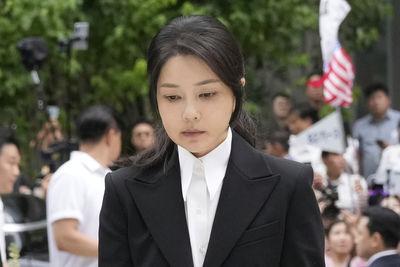 快訊／韓前總統夫人金建希遭「羈押起訴」　創憲政史紀錄！