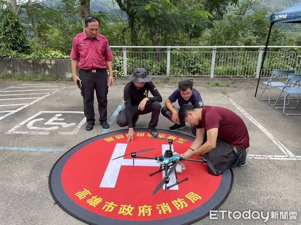 ▲▼因山區道路搶修，自 8 月 7 日起，搜救主力轉為空拍機，擴大搜索。（圖／記者吳世龍翻攝）