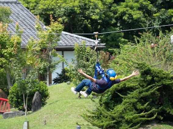▲綠舞首創「卡比巴拉躍湖號」滑索，以空中飛越新體驗吸引更多住客。（圖／綠舞提供）