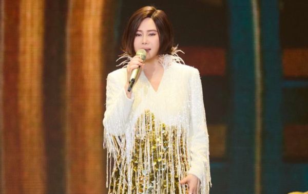 ▲▼ 江蕙今晚登上小巨蛋開唱。（圖／寬宏藝術提供）