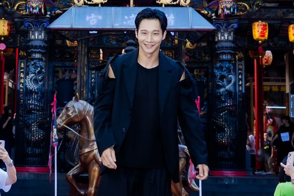 ▲《角頭－鬥陣欸》廟口時尚趴－王識賢、黃冠智、高捷、阿BEN、黃騰浩、鄭人碩。（圖／曼尼娛樂提供）